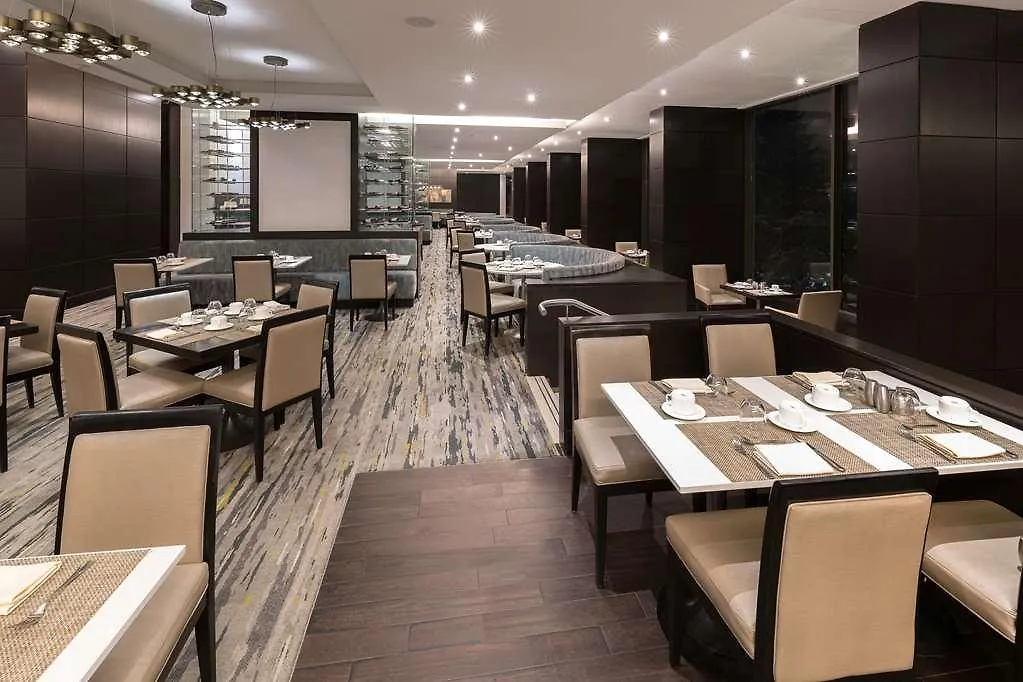 Pan Pacific Toronto Hotel