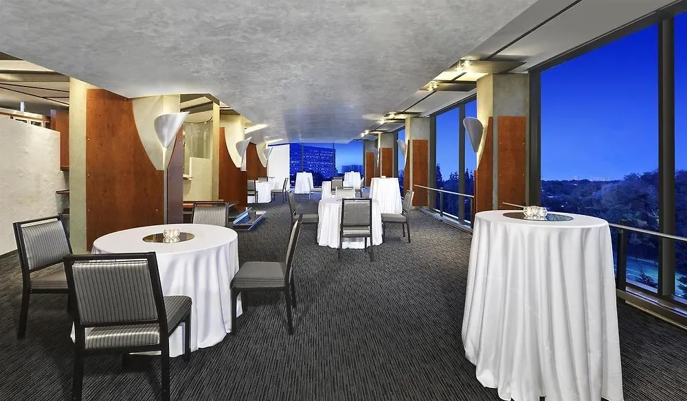 Pan Pacific Toronto Hotel