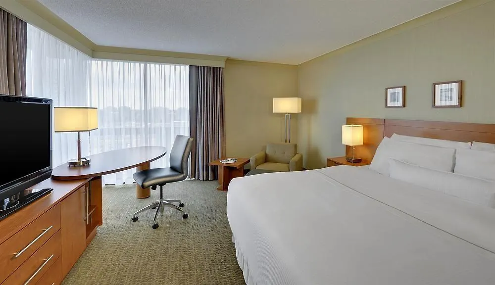 Pan Pacific Toronto Hotel