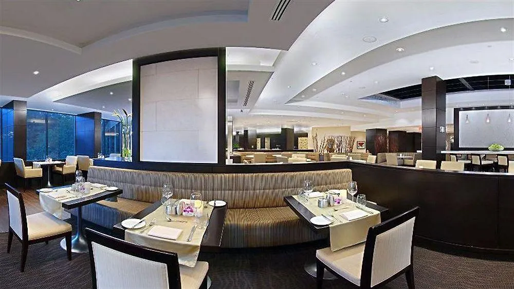 Pan Pacific Toronto Hotel