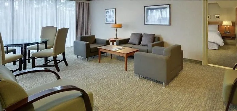 Pan Pacific Toronto Hotel 4*,