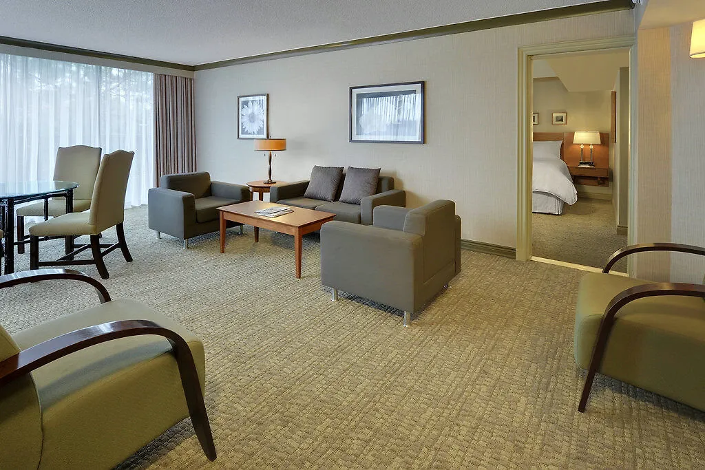 Pan Pacific Toronto Hotel