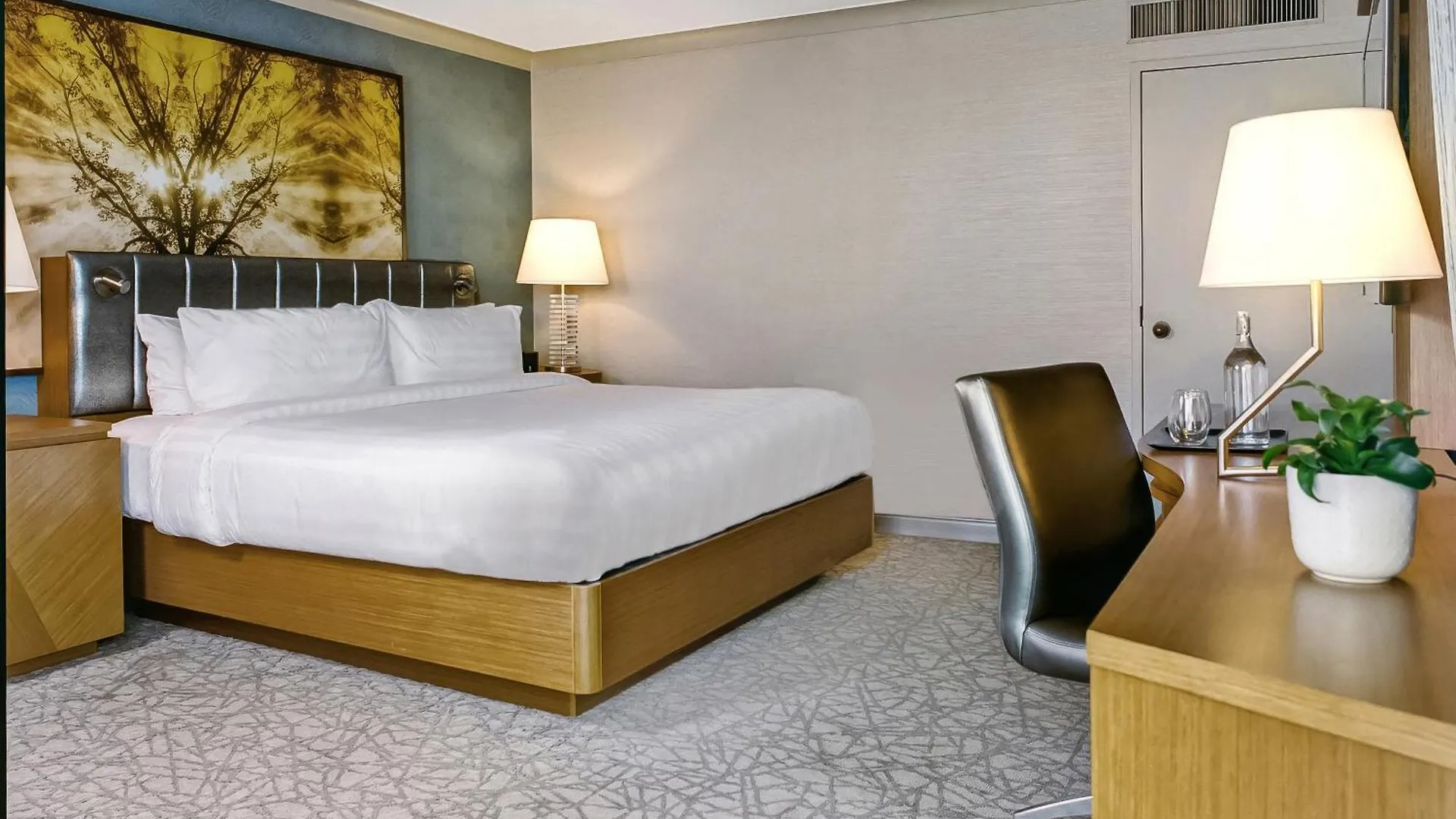 Pan Pacific Toronto Hotel